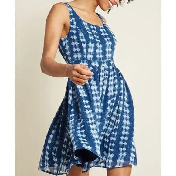 Womens ModCloth Freeing Feeling Dress A Line Blue Geometric Sleeveless Sz M - Picture 1 of 13